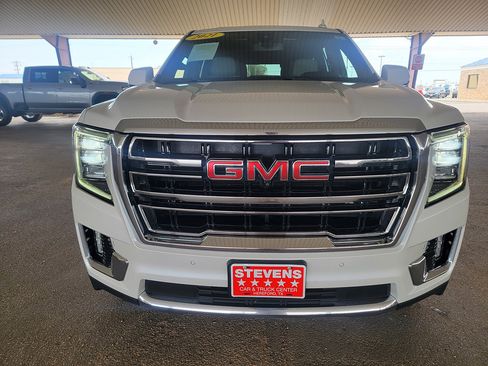 Used 2021 GMC Yukon SLT w/ SLT Luxury Plus Package AWD/4WD image 4
