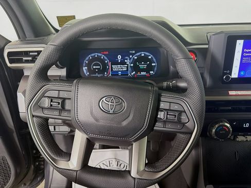New 2026 Toyota Tacoma TRD Off-Road AWD/4WD image 12