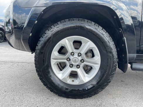 Used 2019 Toyota 4Runner SR5 Premium AWD/4WD image 31