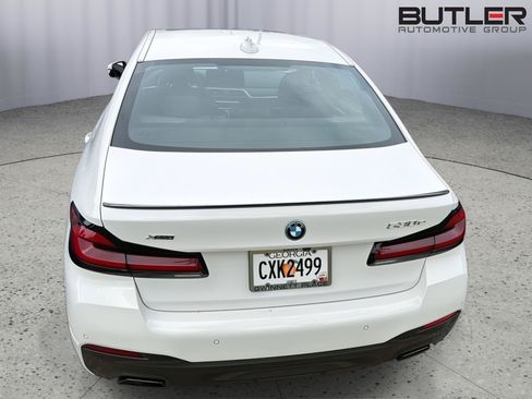 Used 2023 BMW 530e xDrive w/ Premium Package AWD/4WD image 9