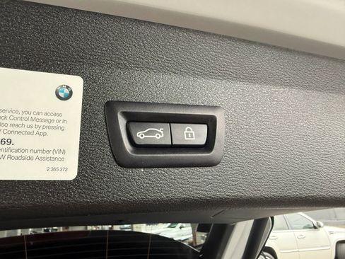 Used 2019 BMW X1 xDrive28i w/ Convenience Package AWD/4WD image 18