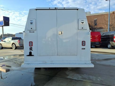 Used 2026 Ford E-350 and Econoline 350 Super Duty w/ Power Equipment Group image 11