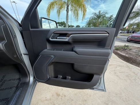 Used 2025 GMC Sierra 1500 SLT image 31