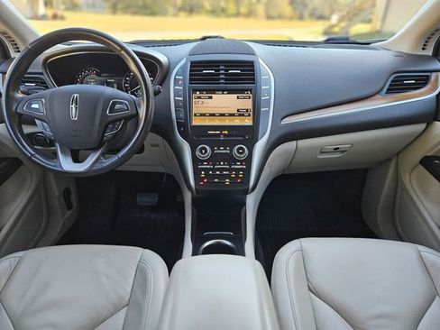 Used 2019 Lincoln MKC Select w/ Select Plus Package image 15