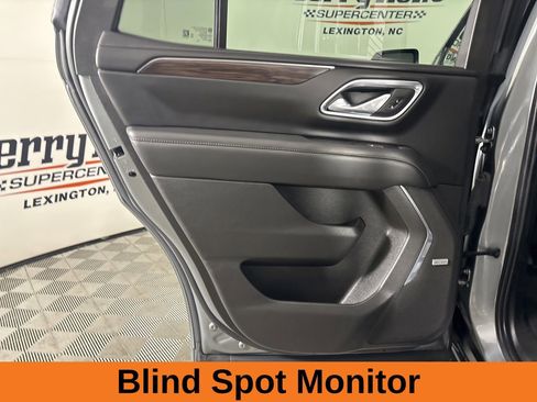 Used 2023 Chevrolet Tahoe LT w/ Luxury Package image 18