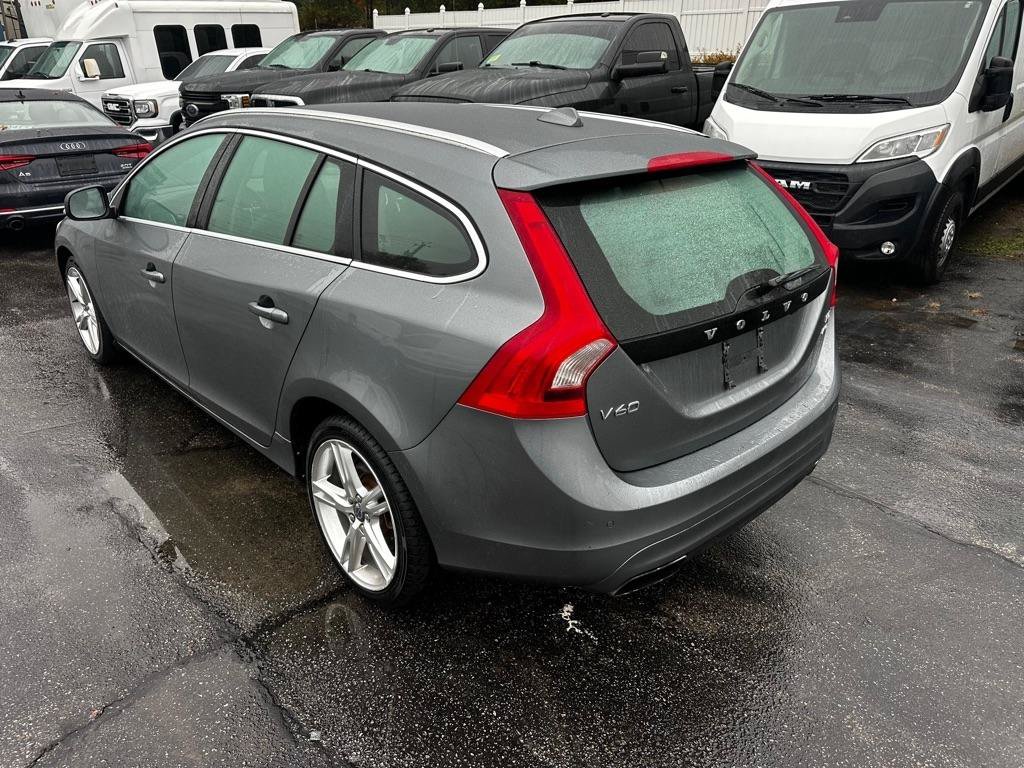 Used 2016 Volvo V60 T5 Premier AWD/4WD image 3
