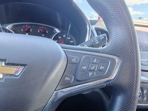 Used 2021 Chevrolet Equinox LT image 13