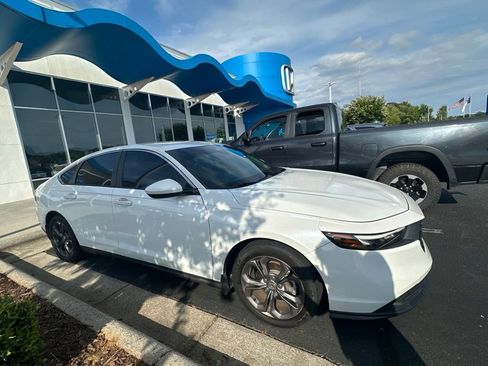 Used 2023 Honda Accord LX image 2