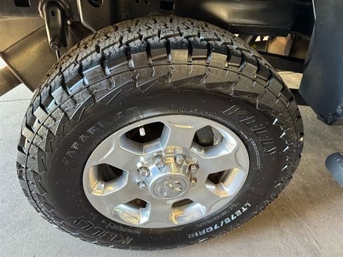 Used 2018 RAM 2500 Big Horn AWD/4WD image 13