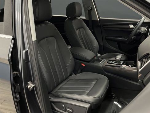Used 2022 Audi Q5 2.0T Premium w/ Convenience Package AWD/4WD image 24