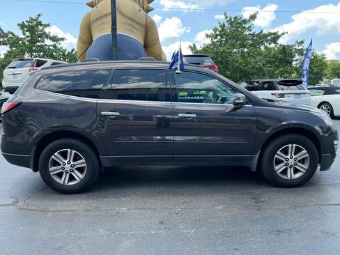 Used 2017 Chevrolet Traverse LT FWD image 7