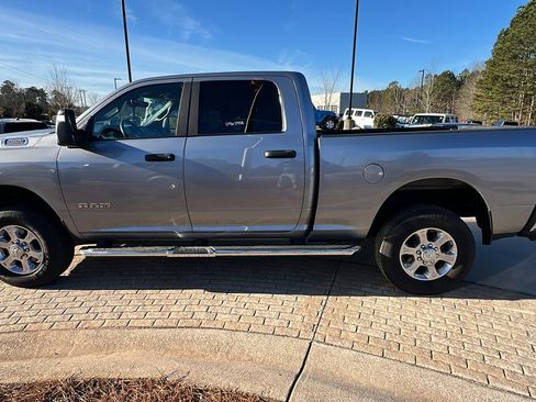 Used 2024 RAM 2500 Big Horn w/ Bed Utility Group image 11