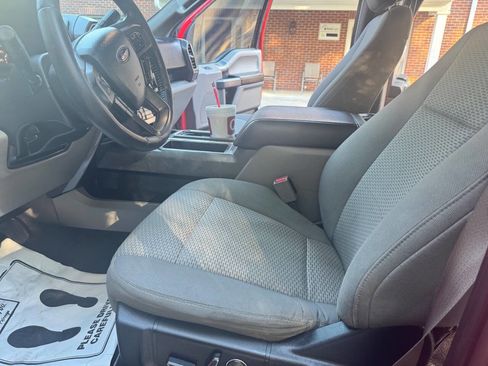 Used 2017 Ford F150 XLT w/ Equipment Group 302A Luxury image 19