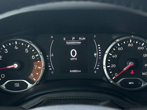 Used 2021 Jeep Cherokee Latitude Plus image 24