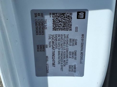 Used 2022 Chevrolet Express 2500 w/ Driver Convenience Package RWD image 29