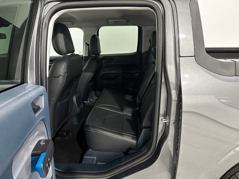 Used 2025 Ford Maverick Lobo AWD/4WD image 19