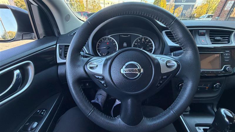 Used 2017 Nissan Sentra SV FWD image 31