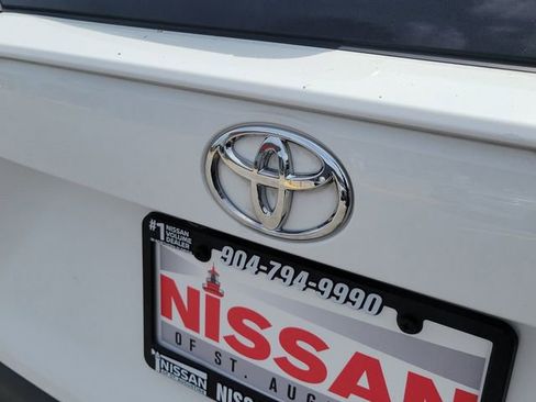 Used 2024 Toyota RAV4 XLE FWD image 8