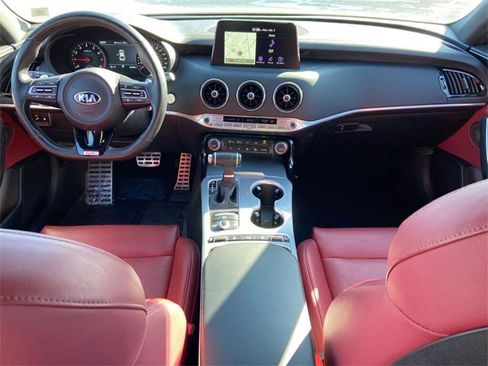 Used 2021 Kia Stinger GT1 image 12