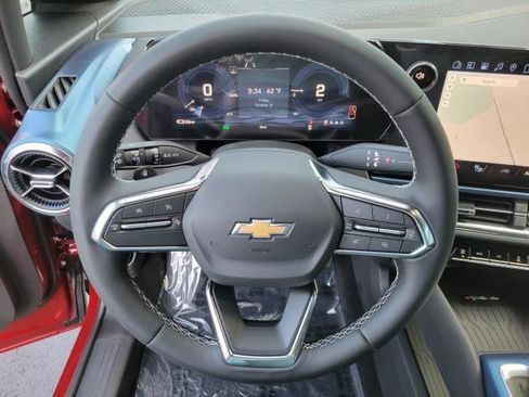 New 2026 Chevrolet Equinox EV LT image 21