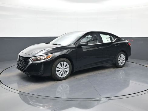New 2025 Nissan Sentra S image 3
