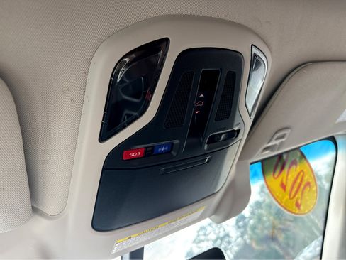 Used 2020 Subaru Outback Touring XT image 41