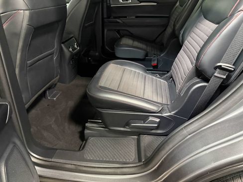Used 2025 Ford Explorer ST-Line AWD/4WD image 45