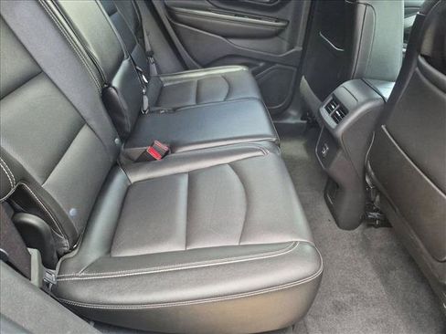 Used 2022 GMC Terrain SLT FWD image 19
