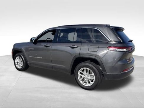 Used 2025 Jeep Grand Cherokee Laredo X w/ Luxury Tech Group I AWD/4WD image 3