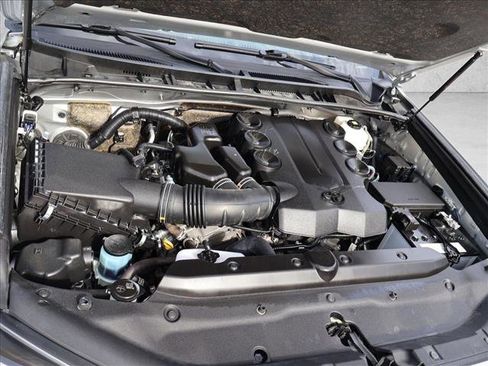 Certified 2024 Toyota 4Runner SR5 AWD/4WD image 29