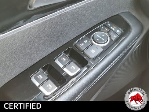 Used 2020 Kia Sorento SX image 29