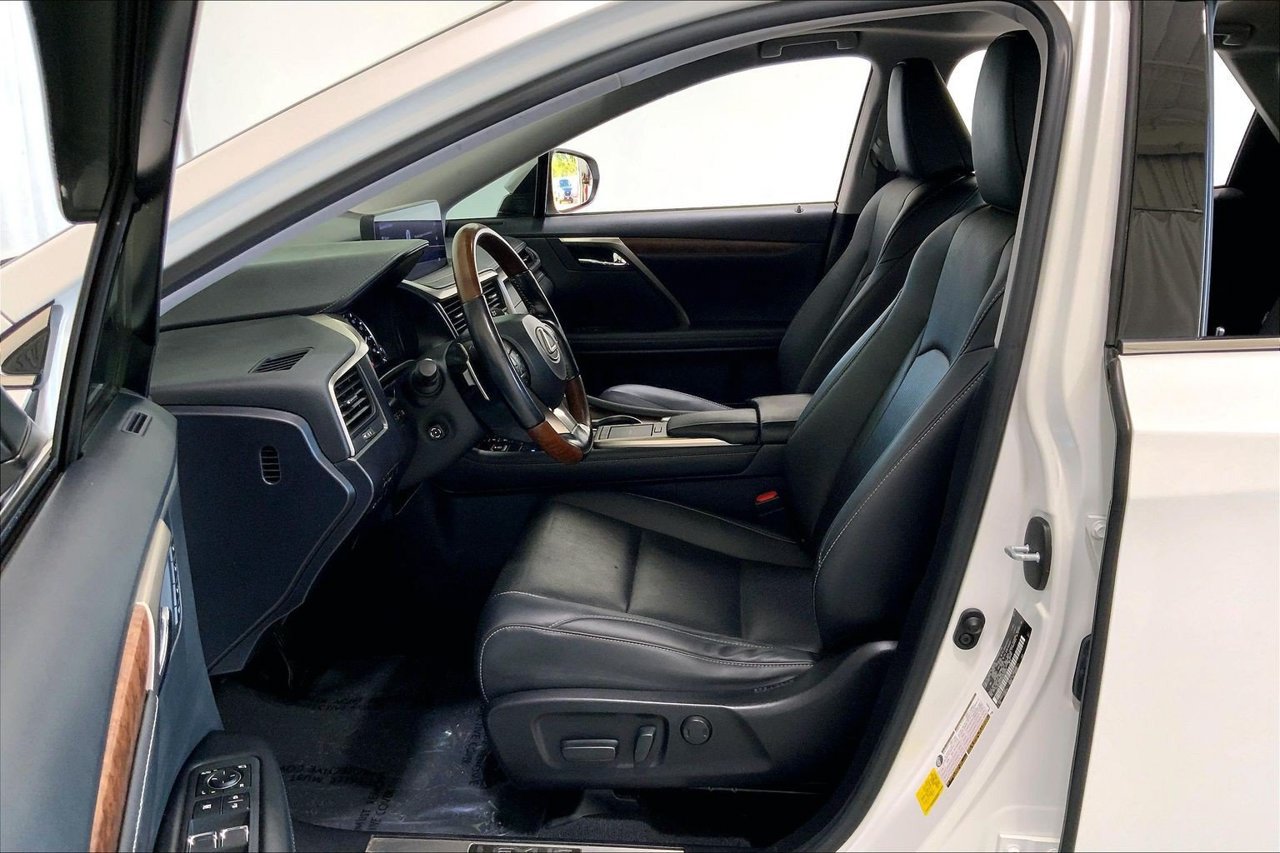 Used 2022 Lexus RX 350L FWD w/ Premium Package image 18