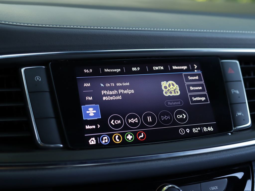 Used 2023 Buick Enclave Essence w/ Sport Touring Edition FWD image 12