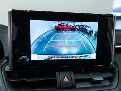Certified 2025 Toyota RAV4 XLE AWD/4WD image 29