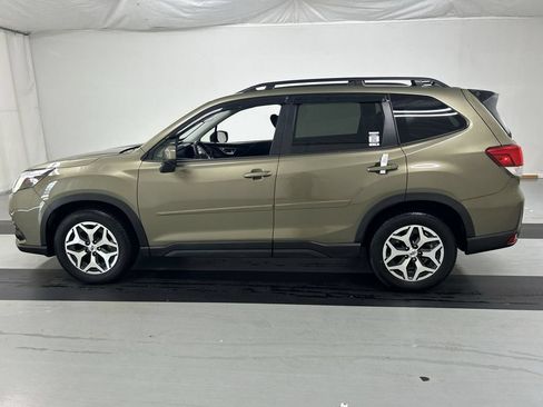 Used 2024 Subaru Forester Premium AWD/4WD image 6