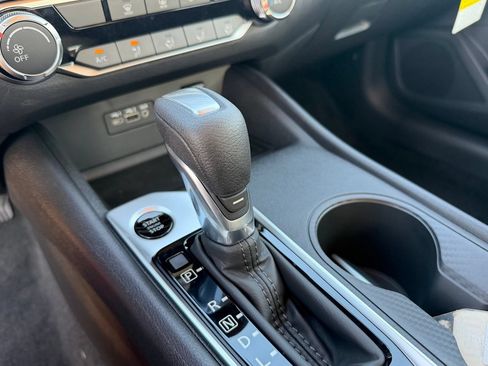 New 2026 Nissan Altima 2.5 SV FWD image 17