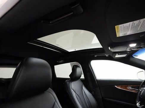 Used 2019 Lincoln Nautilus Reserve w/ Driver Assistance Package image 22