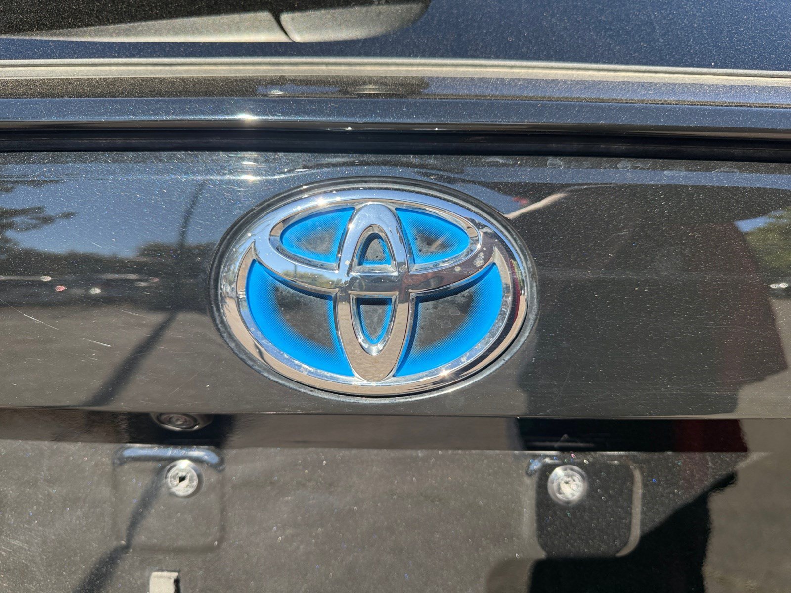 Used 2022 Toyota RAV4 LE AWD/4WD image 22