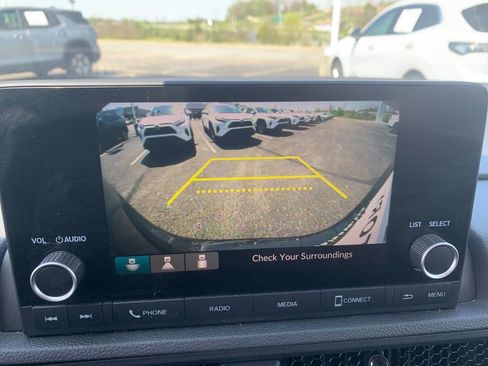 Used 2025 Honda CR-V LX image 22