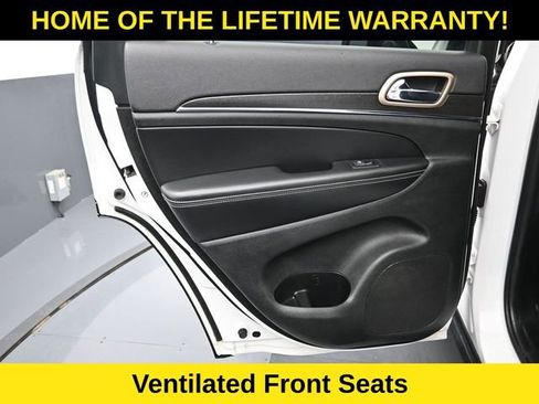 Used 2015 Jeep Grand Cherokee Limited w/ Luxury Group II image 38