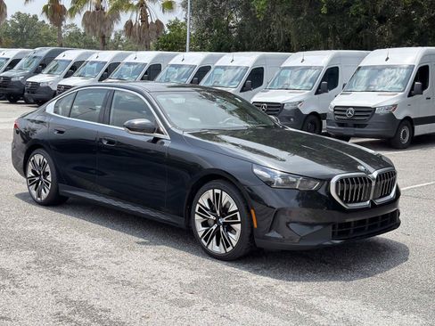 Used 2026 BMW 540i xDrive AWD/4WD image 2