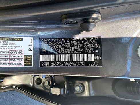 Used 2022 Toyota Corolla SE FWD image 17