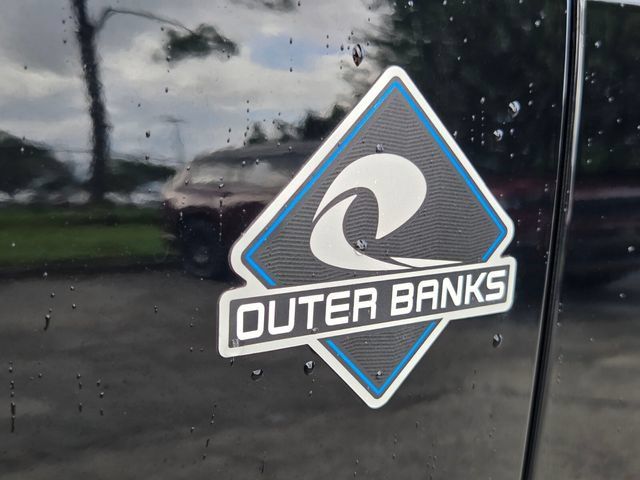 Used 2025 Ford Bronco Outer Banks AWD/4WD image 11