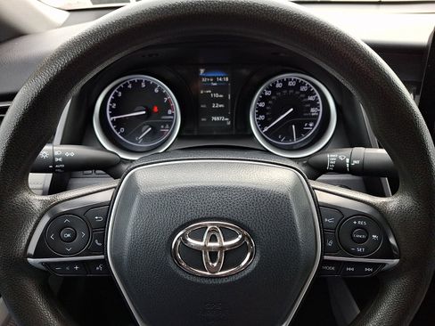 Used 2021 Toyota Camry LE image 18