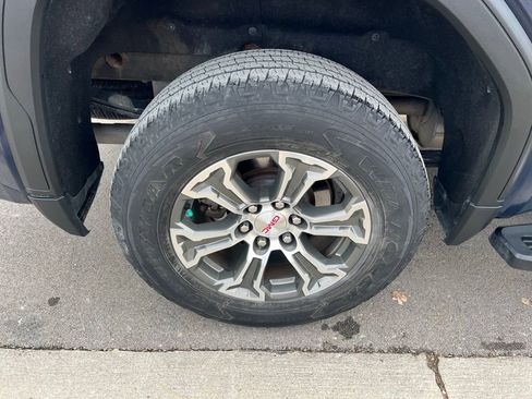 Used 2021 GMC Sierra 1500 SLT w/ SLT Convenience Package image 11