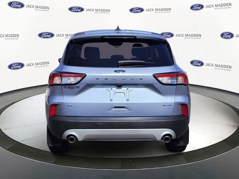 Certified 2022 Ford Escape SE w/ Cold Weather Package image 4