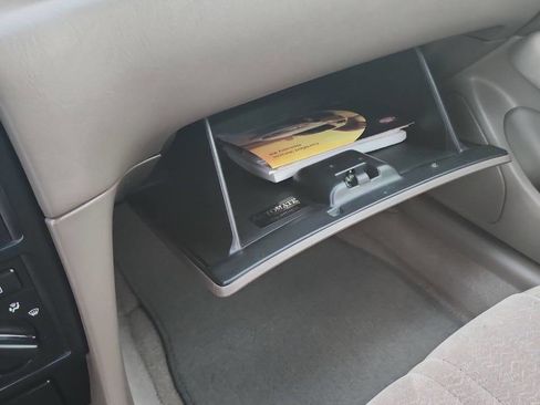 Used 1998 Toyota Camry XLE FWD image 13