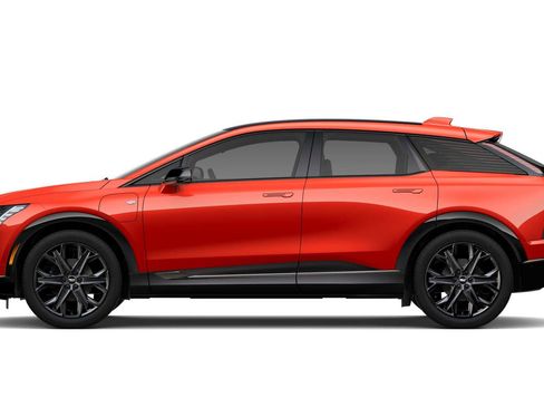 New 2025 Cadillac Optiq Sport 1 w/ LPO, ONYX Package image 27