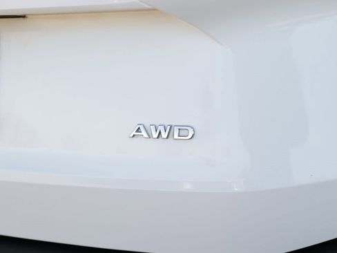 Used 2022 Nissan Rogue S image 31