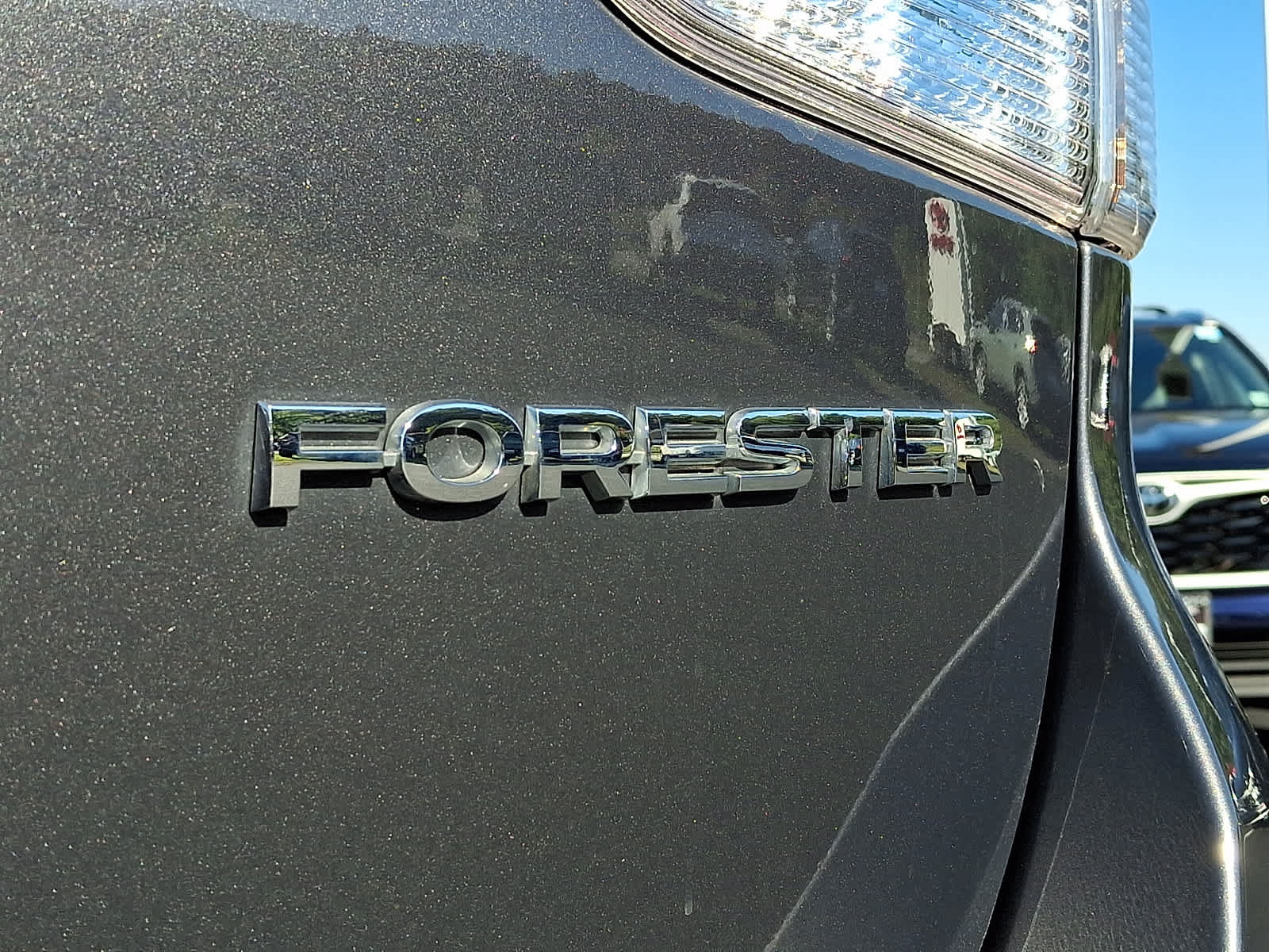 Used 2021 Subaru Forester Premium AWD/4WD image 32
